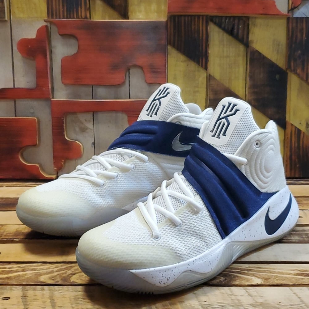 Nike Kyrie 2 Men's 11.5